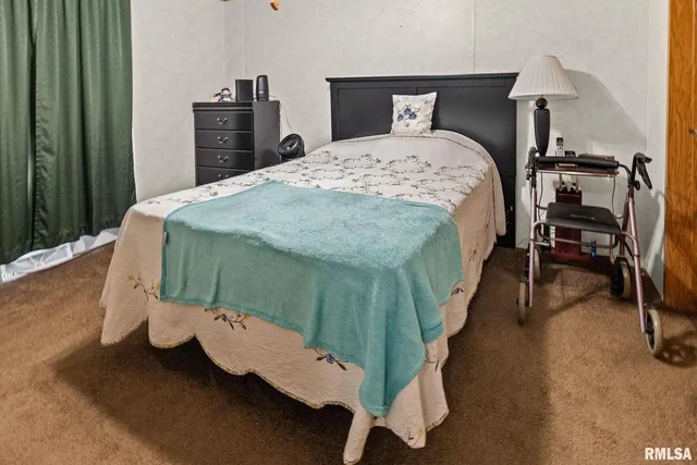 $189,000 | 1111 South Jefferson Street, Salem, IL 62881