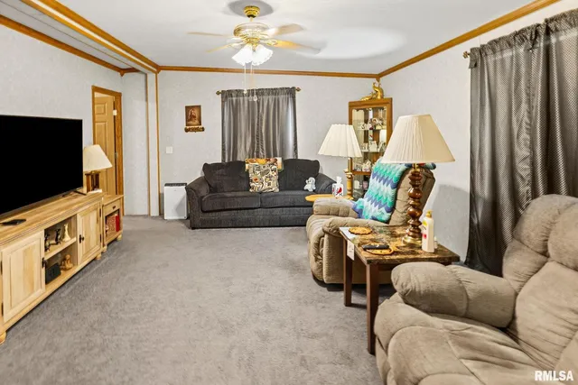 $189,000 | 1111 South Jefferson Street, Salem, IL 62881