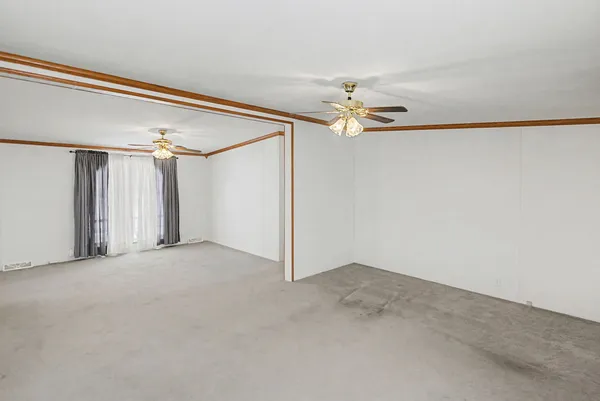 $179,900 | 1111 South Jefferson Street, Salem, IL 62881