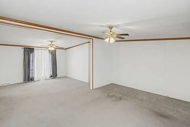 $179,900 | 1111 South Jefferson Street, Salem, IL 62881