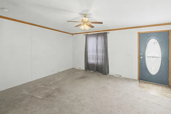 $179,900 | 1111 South Jefferson Street, Salem, IL 62881