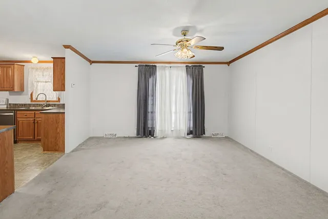 $179,900 | 1111 South Jefferson Street, Salem, IL 62881