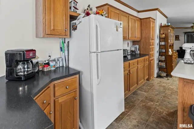 $189,000 | 1111 South Jefferson Street, Salem, IL 62881