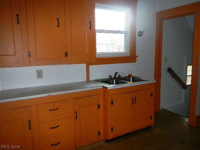 1581 Niles Road Southeast Warren, OH 44484 - Photo 3 of 10 Gallery Image 3