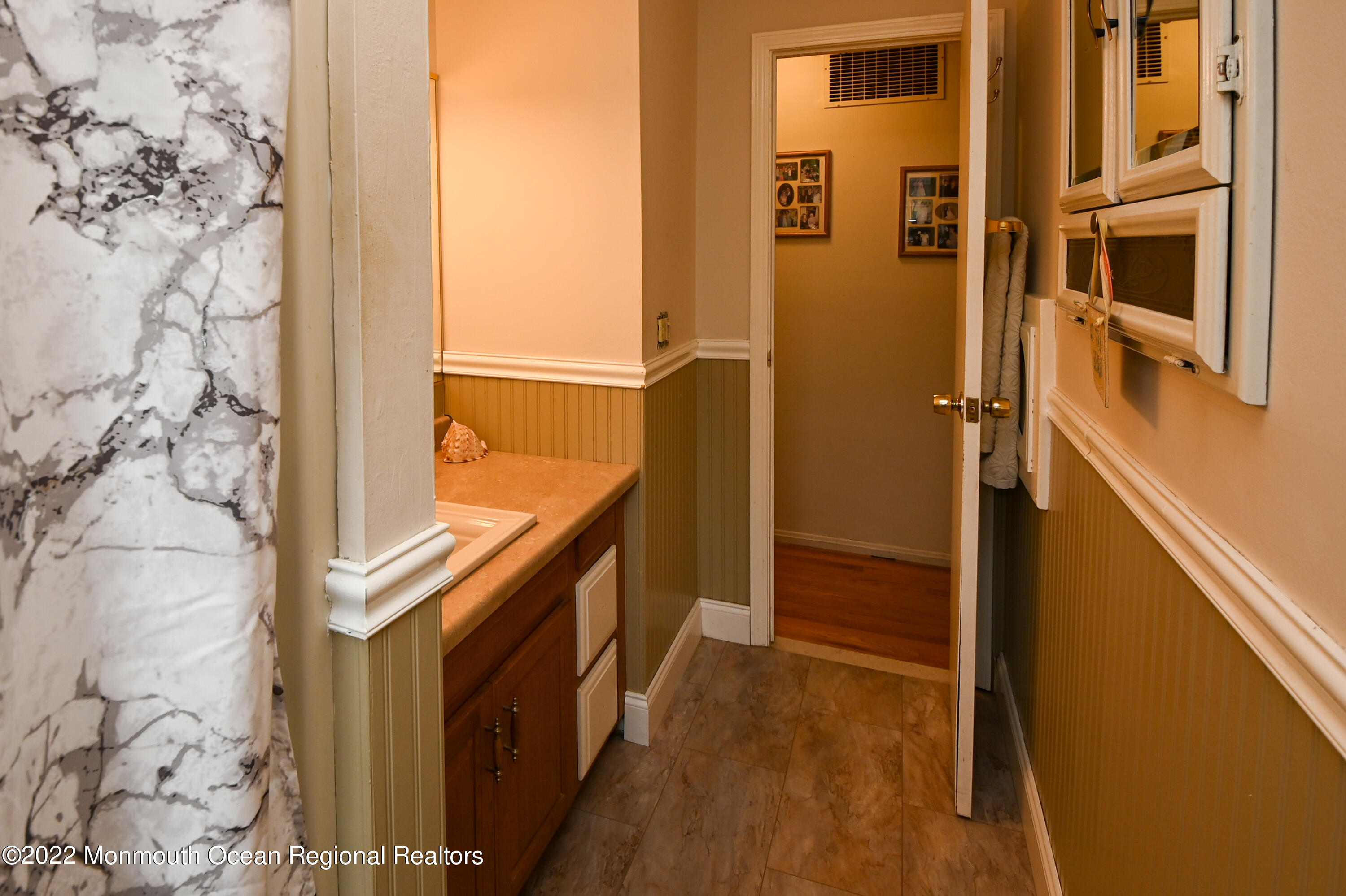 118 Milford Road Neptune Township, NJ 07753 - Photo 28 of 43 Full Bath Level 2