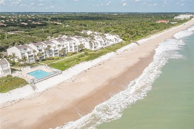 $8,500 | 8416 Oceanside Drive, Unit F11, Vero Beach, FL 32963