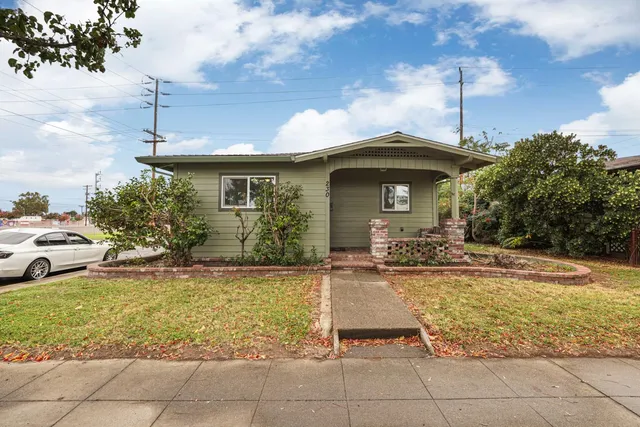 $360,000 | 230 North Garfield Street, Lodi, CA 95240