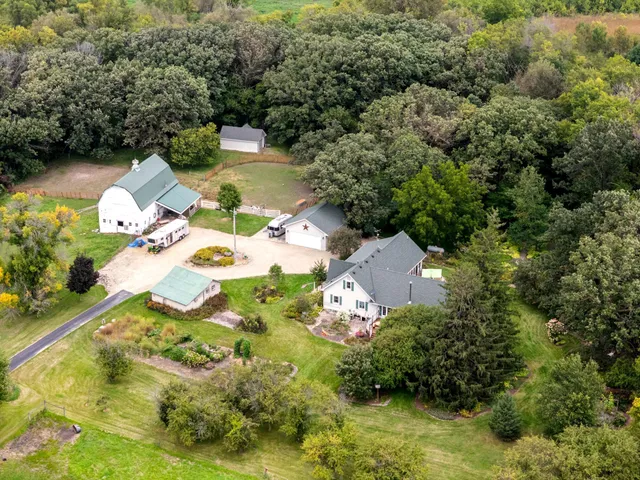 $729,000 | 87854 Highway 251, Austin, MN 55912