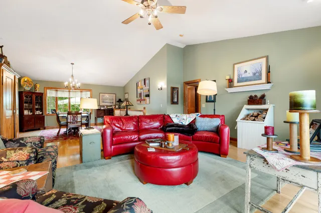 $729,000 | 87854 Highway 251, Austin, MN 55912