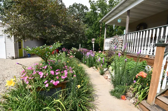 $729,000 | 87854 Highway 251, Austin, MN 55912