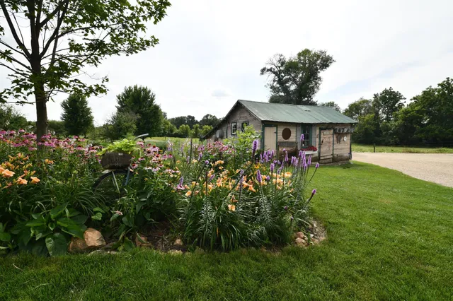 $729,000 | 87854 Highway 251, Austin, MN 55912