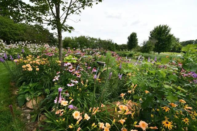 $729,000 | 87854 Highway 251, Austin, MN 55912