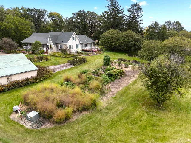 $729,000 | 87854 Highway 251, Austin, MN 55912