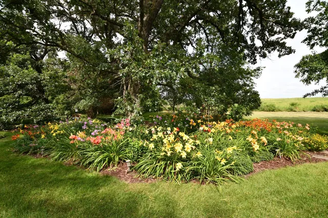 $729,000 | 87854 Highway 251, Austin, MN 55912