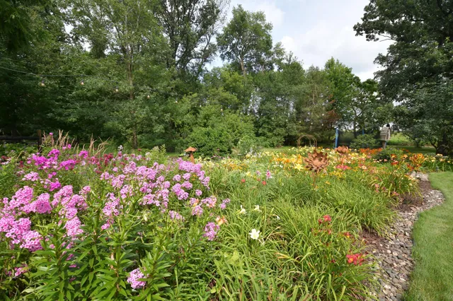 $729,000 | 87854 Highway 251, Austin, MN 55912