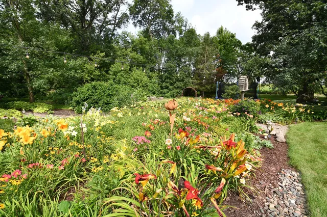 $729,000 | 87854 Highway 251, Austin, MN 55912