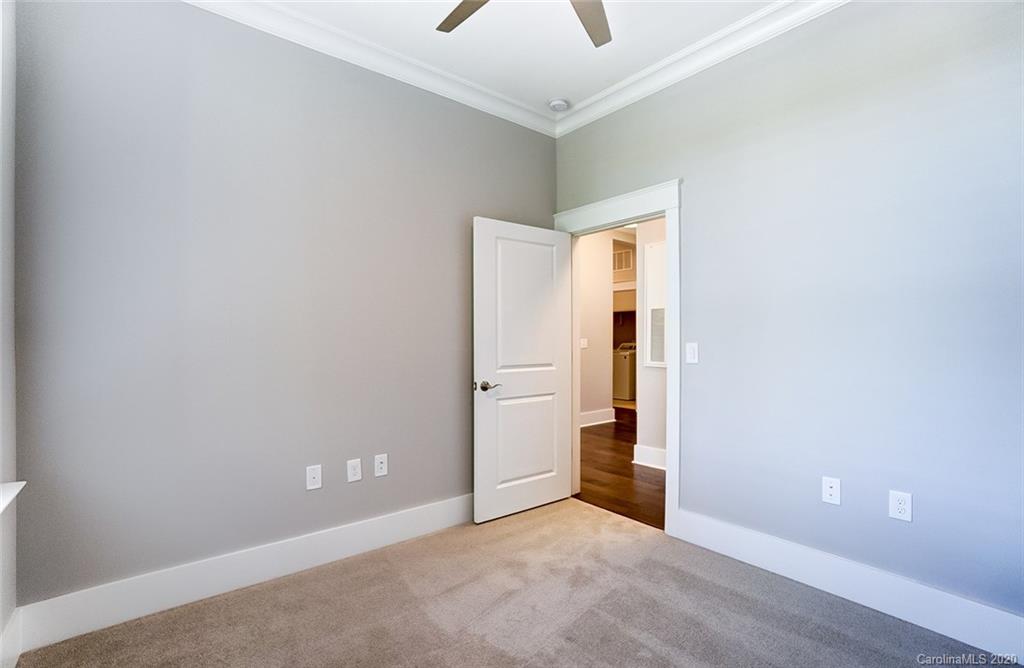 830 Providence Road, Unit 302 Charlotte, NC 28207 - Photo 33 of 43