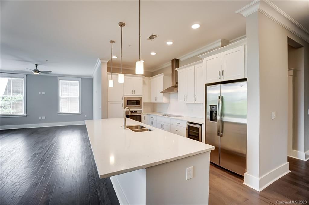 830 Providence Road, Unit 302 Charlotte, NC 28207 - Photo 8 of 43