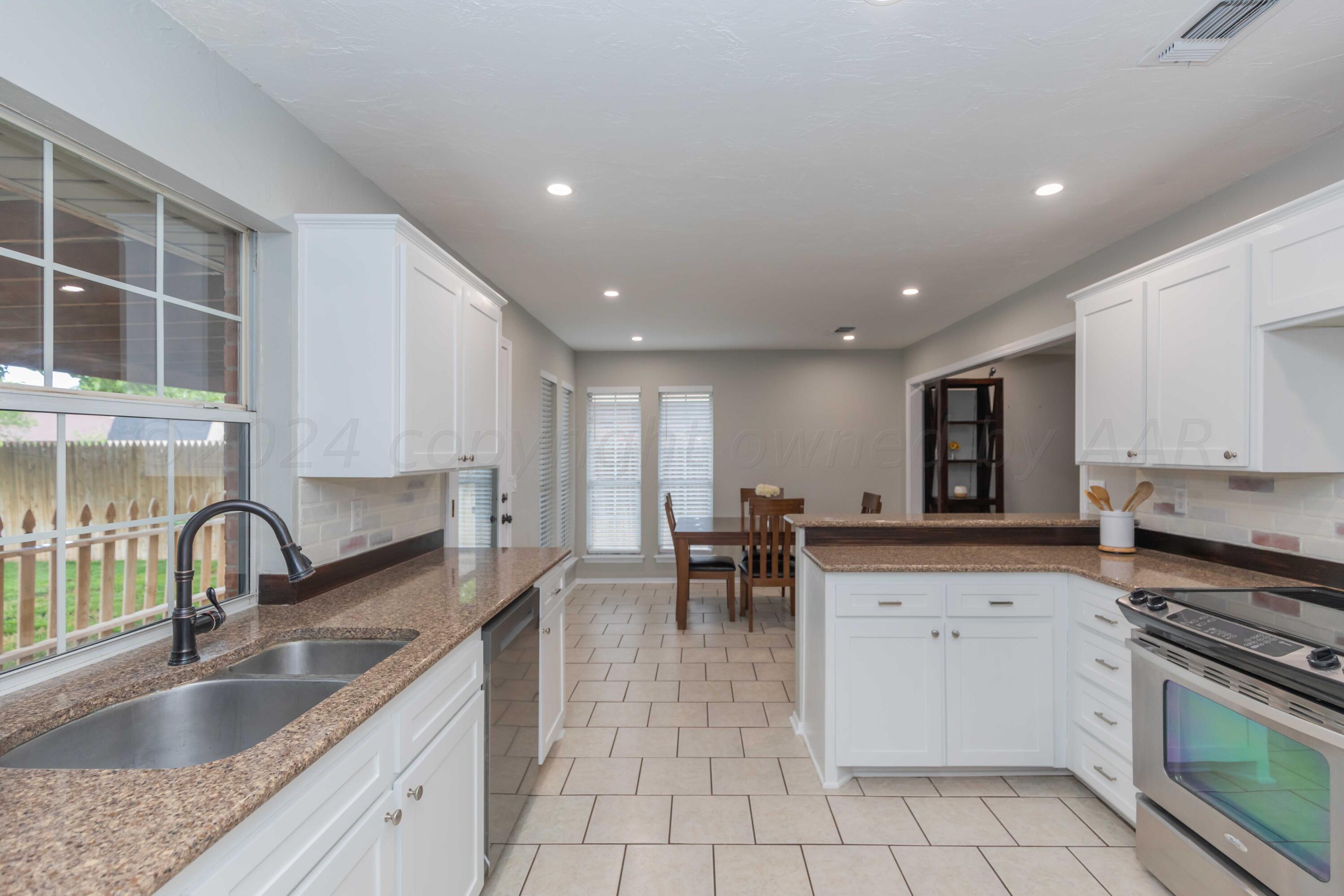 6706 Brandon Road Amarillo, TX 79109 - Photo 13 of 37 KITCHEN