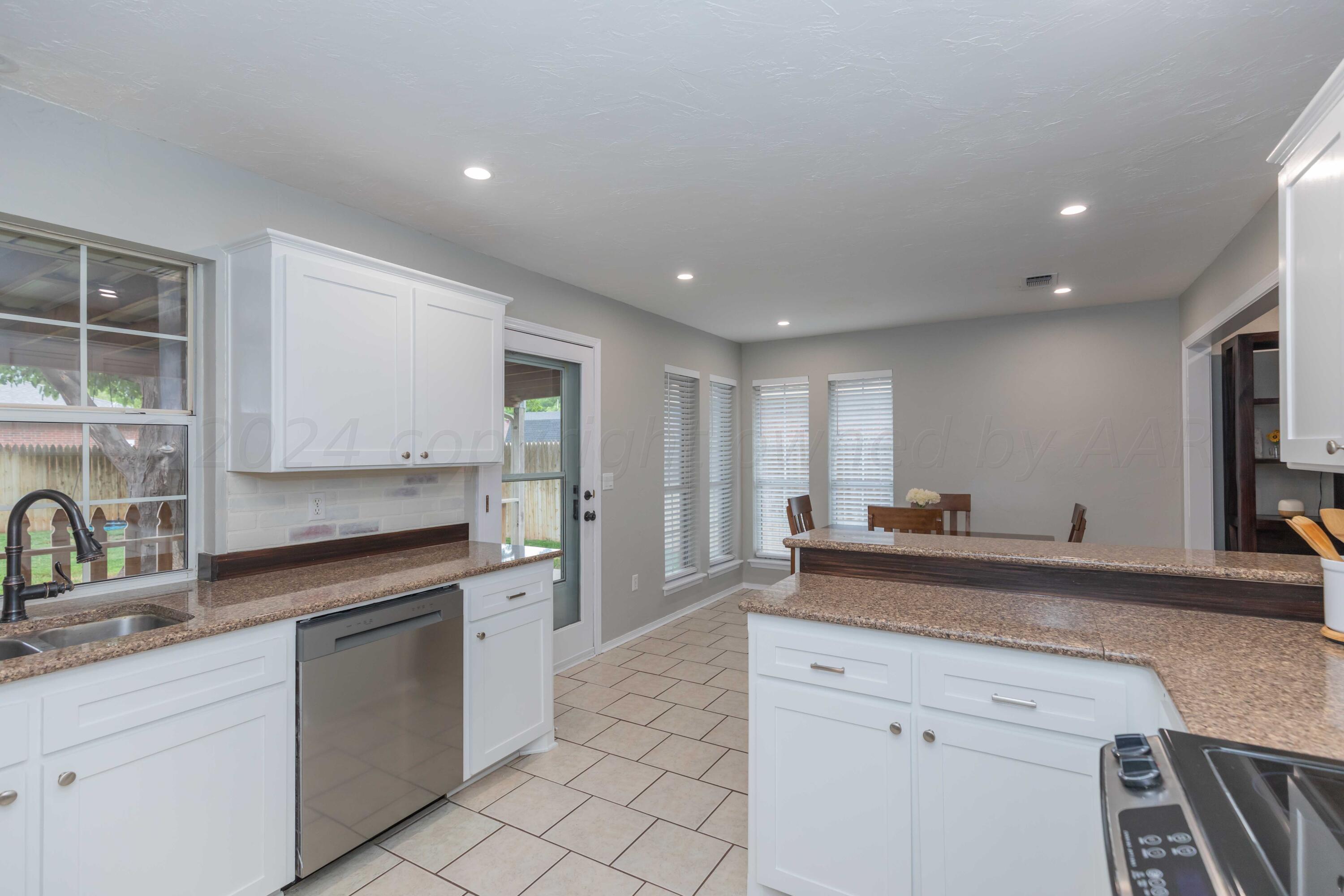 6706 Brandon Road Amarillo, TX 79109 - Photo 14 of 37 KITCHEN
