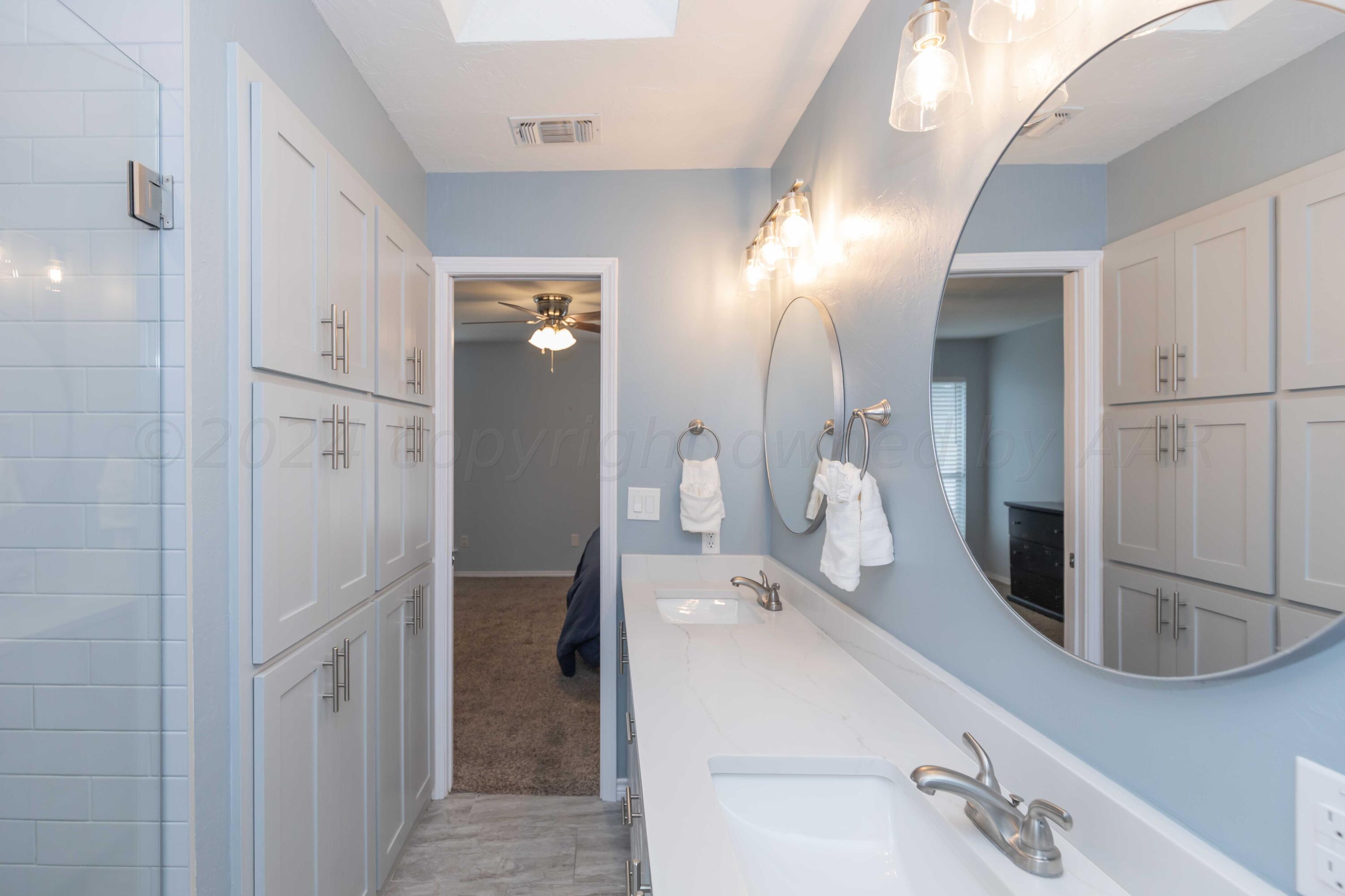 6706 Brandon Road Amarillo, TX 79109 - Photo 20 of 37 MASTER BATH