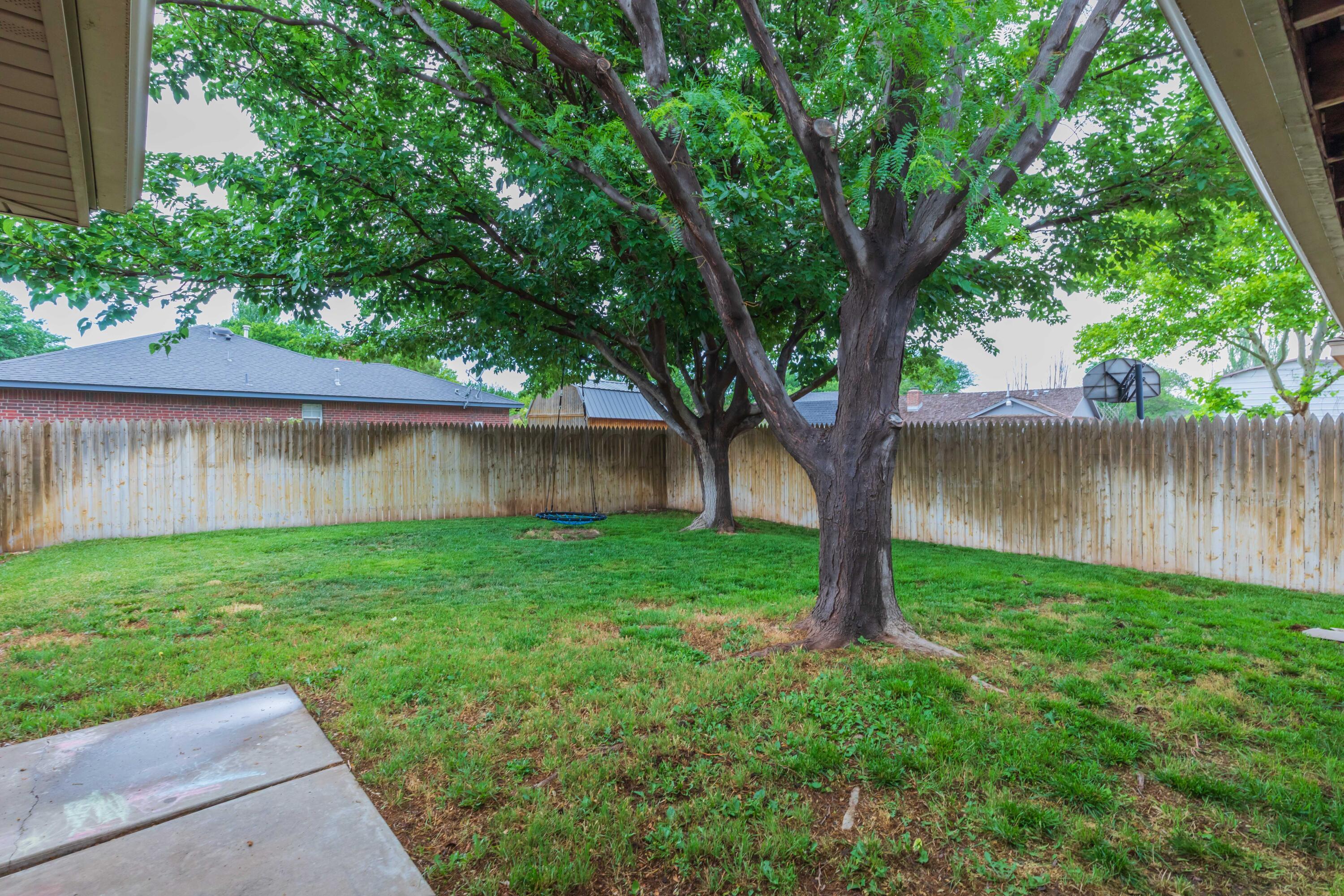 6706 Brandon Road Amarillo, TX 79109 - Photo 25 of 37 BACKYARD VIEW 1
