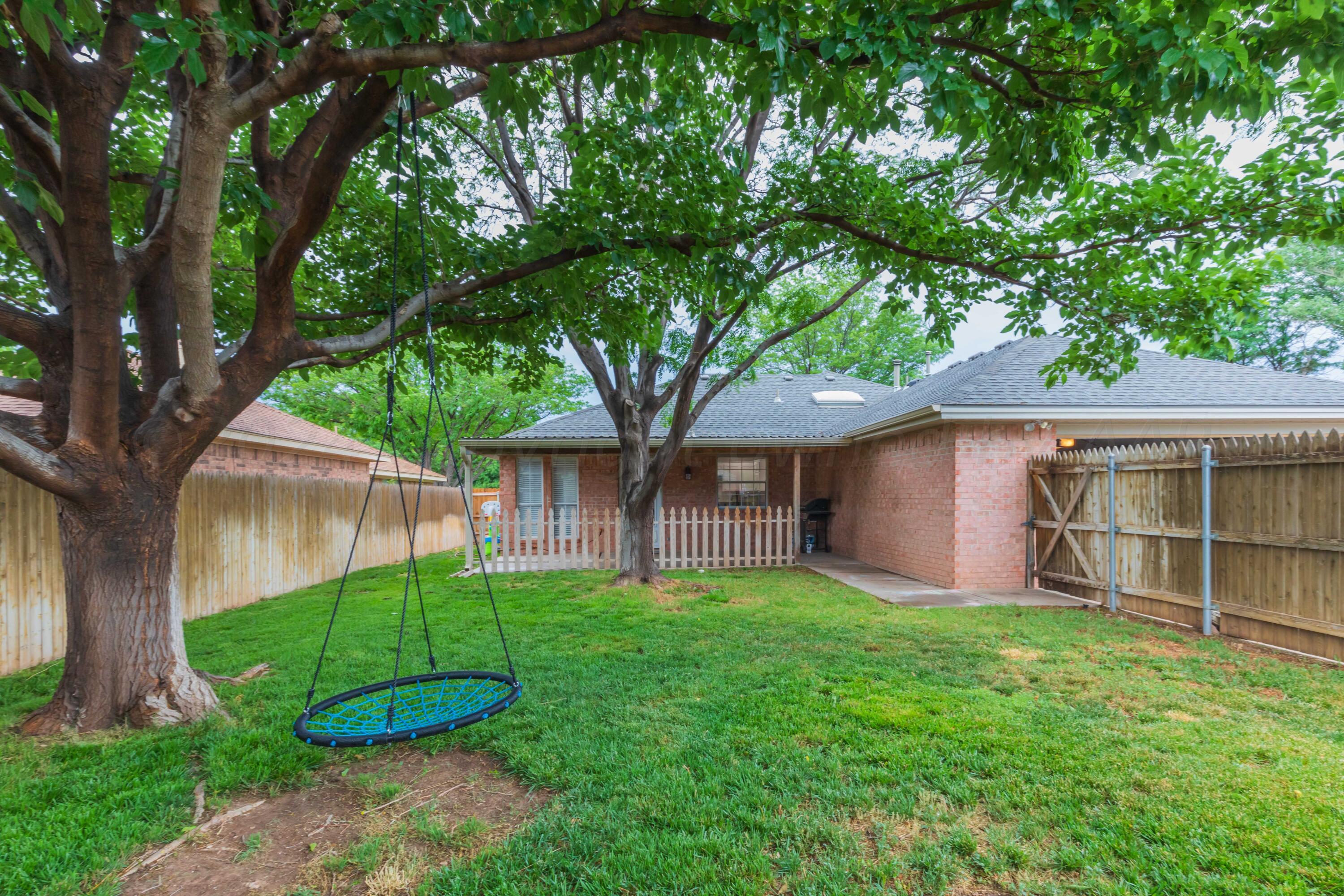 6706 Brandon Road Amarillo, TX 79109 - Photo 27 of 37 BACKYARD VIEW 3