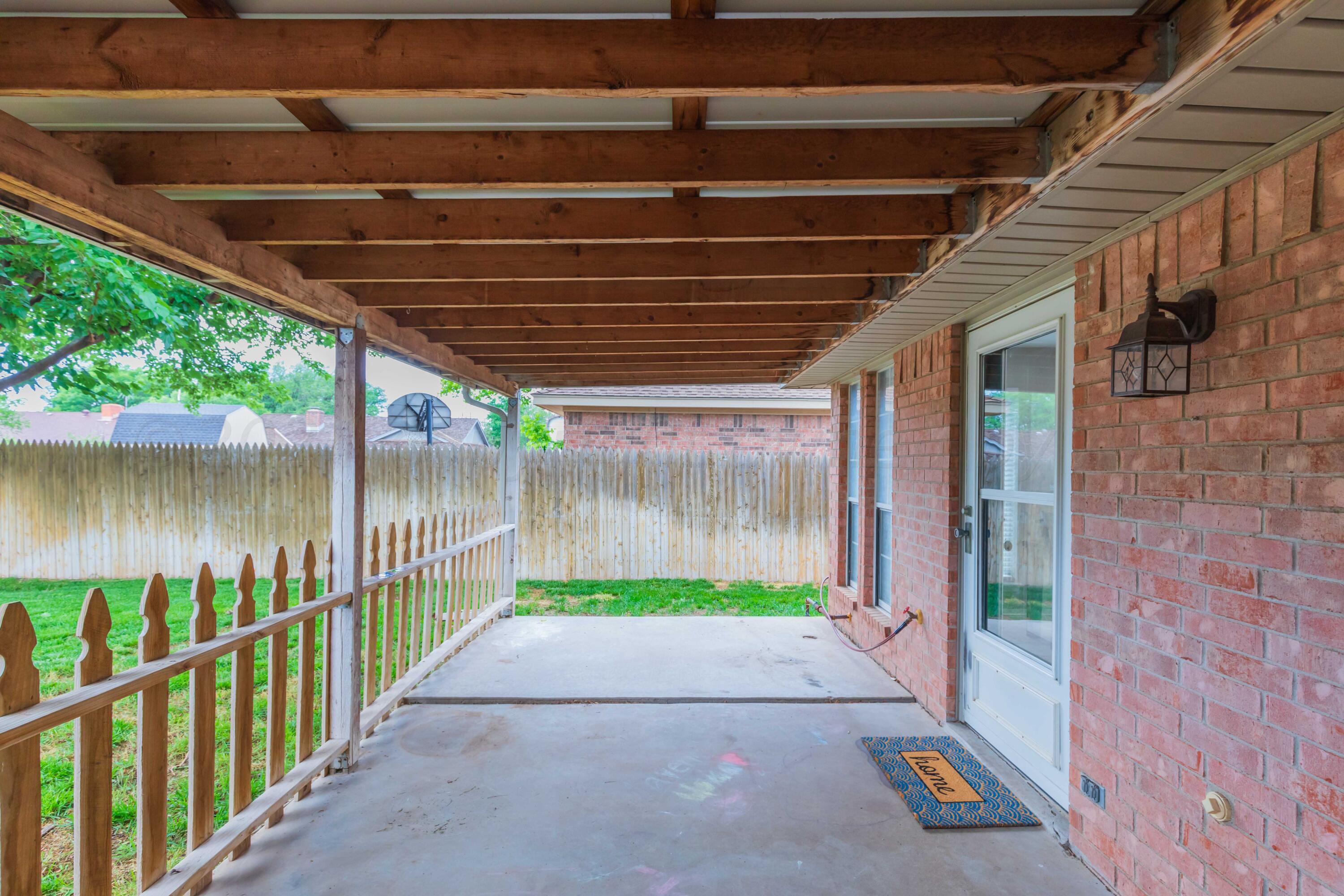 6706 Brandon Road Amarillo, TX 79109 - Photo 36 of 37 PATIO VIEW 3