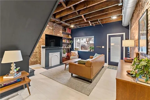 $369,000 | 172 Lodi Way, Pittsburgh, PA 15201