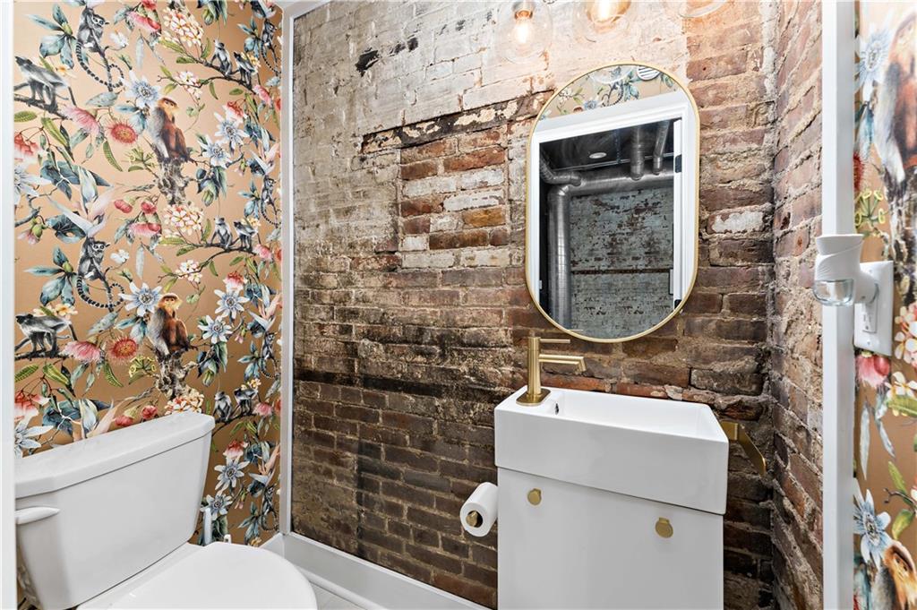 172 Lodi Way Pittsburgh, PA 15201 - Photo 18 of 40