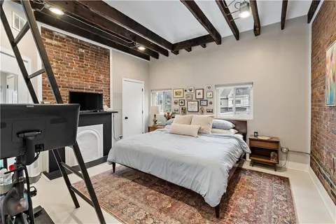 $369,000 | 172 Lodi Way, Pittsburgh, PA 15201