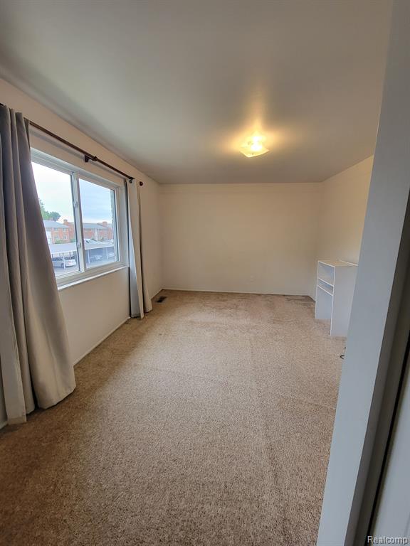 29260 Hoover Road Warren, MI 48093 - Photo 9 of 11