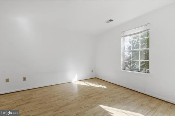 $149,500 | 1403 Key Parkway, Unit 201, Frederick, MD 21702