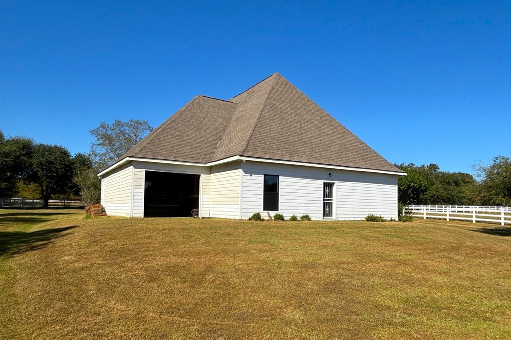 1072 Country Club Road McComb, MS 39648 - Photo 9 of 23 Photo 4