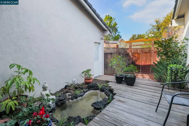 $934,950 | 41 Mt Shasta Place, Clayton, CA 94517