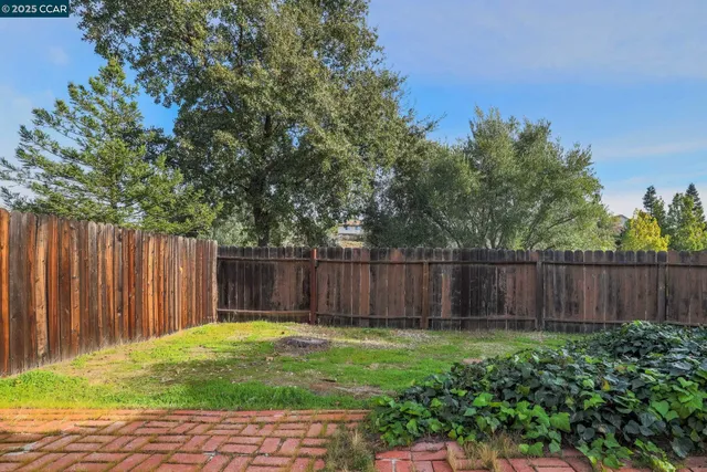 $934,950 | 41 Mt Shasta Place, Clayton, CA 94517