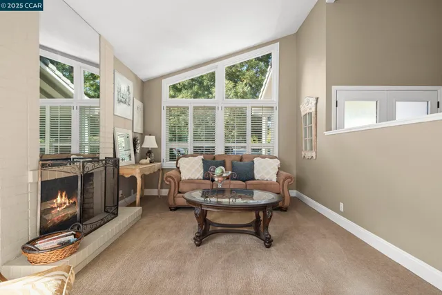 $934,950 | 41 Mt Shasta Place, Clayton, CA 94517