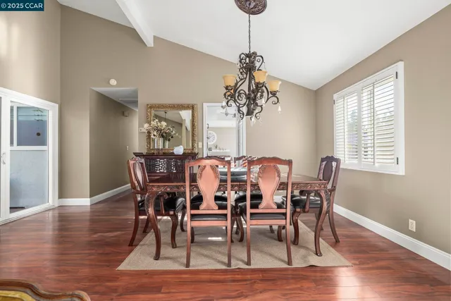 $934,950 | 41 Mt Shasta Place, Clayton, CA 94517