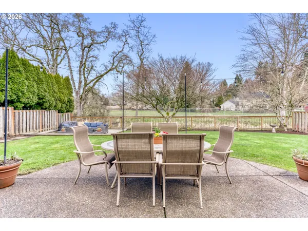 $899,999 | 10941 Southwest Matzen Drive, Wilsonville, OR 97070