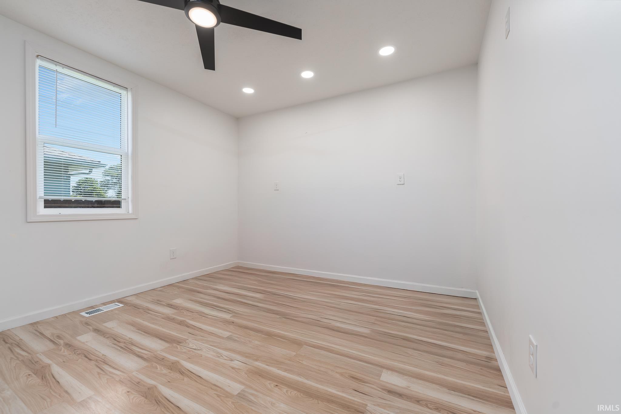 1015 South Main Street Dunkirk, IN 47336 - Photo 17 of 19