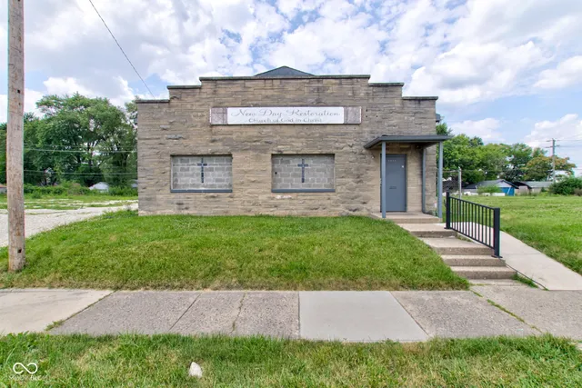 $299,000 | 2044 North Olney Street, Indianapolis, IN 46218