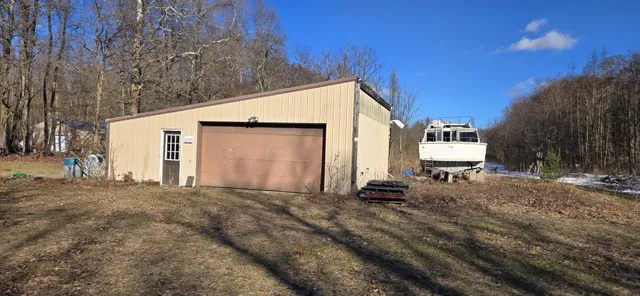 $199,000 | 06883 62nd Street, South Haven, MI 49090