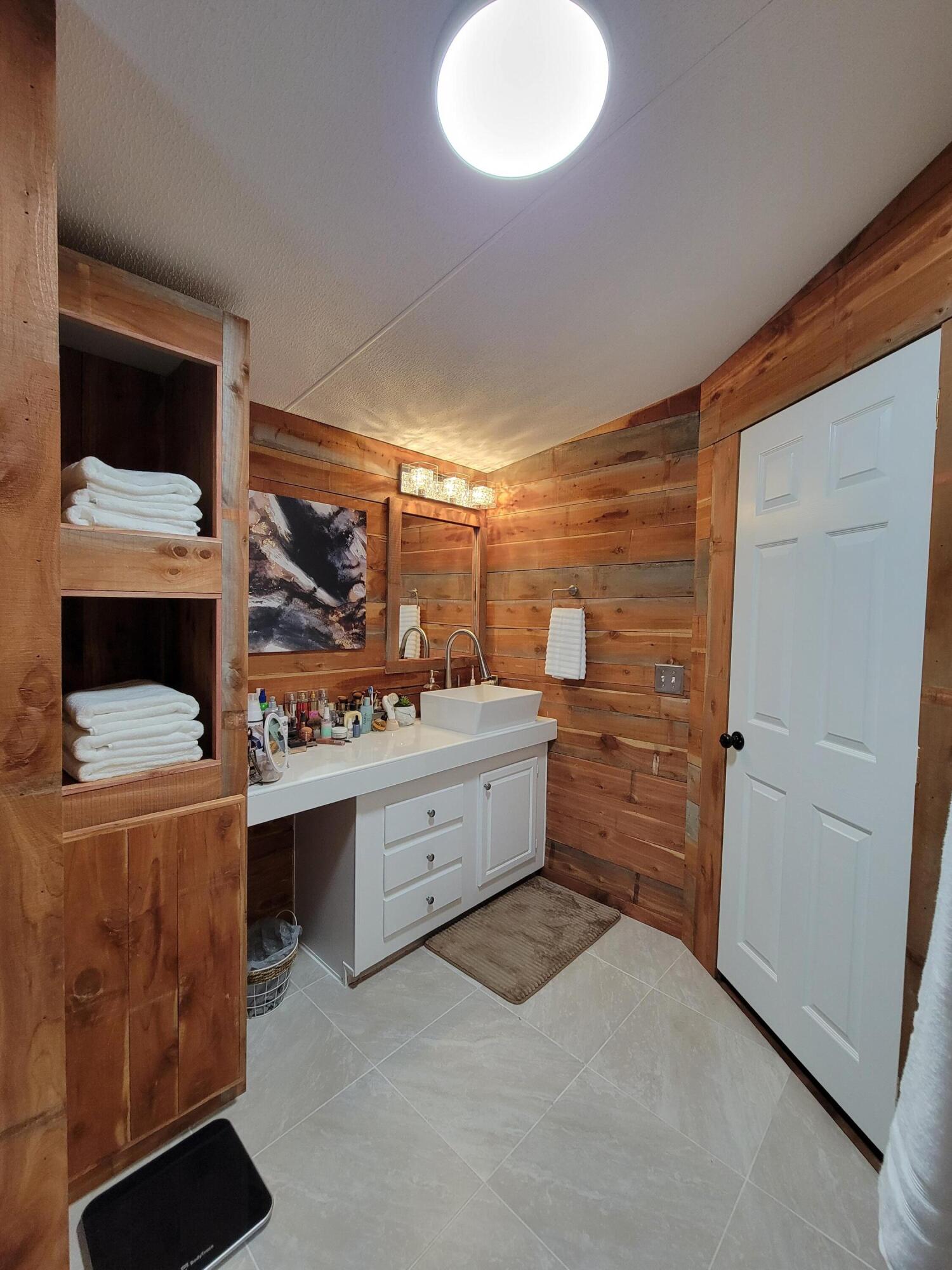 1374 Rock Hill Road DeFuniak Springs, FL 32435 - Photo 25 of 29 Master Bathroom