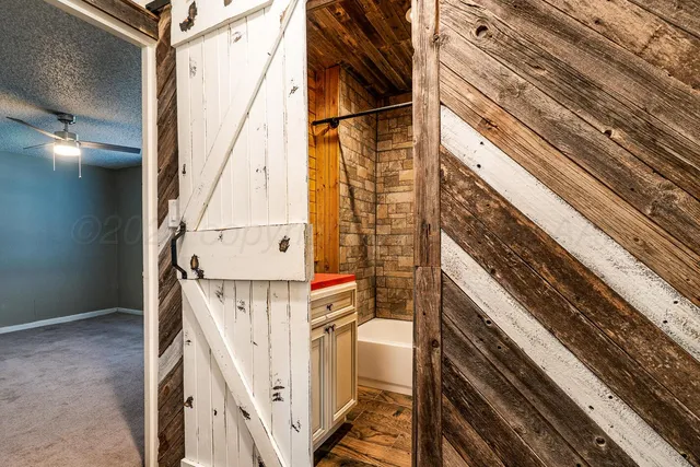 a view of an entryway