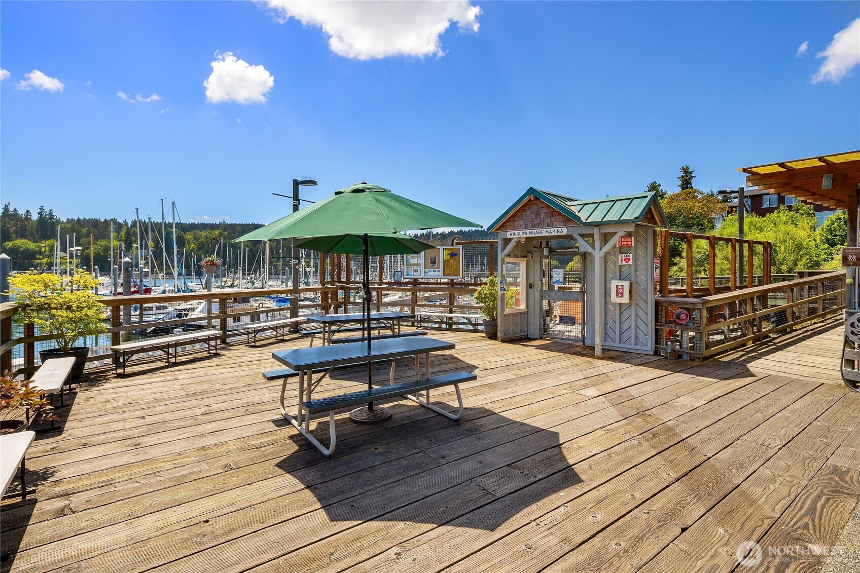 141 Parfitt Way Southwest, Unit C39 Bainbridge Island, WA 98110 - Photo 18 of 27 a outdoor view with a sitting space