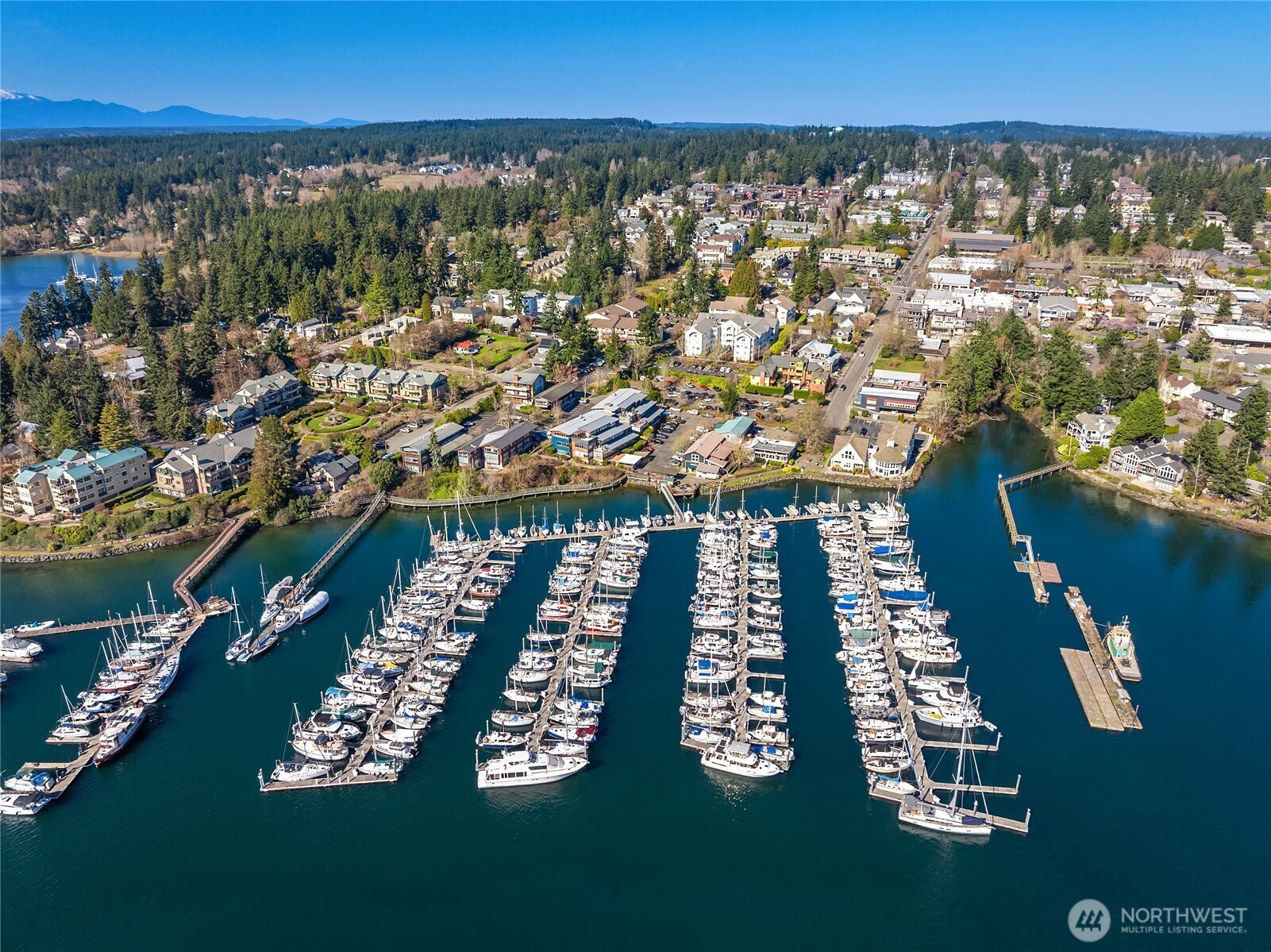 141 Parfitt Way Southwest, Unit C39 Bainbridge Island, WA 98110 - Photo 9 of 27 an aerial view of a city