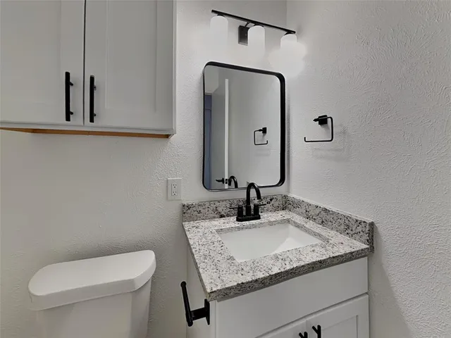 $1,676 | 733 Admiralty Way, Fort Worth, TX 76108