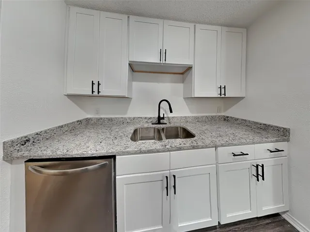 $1,676 | 733 Admiralty Way, Fort Worth, TX 76108