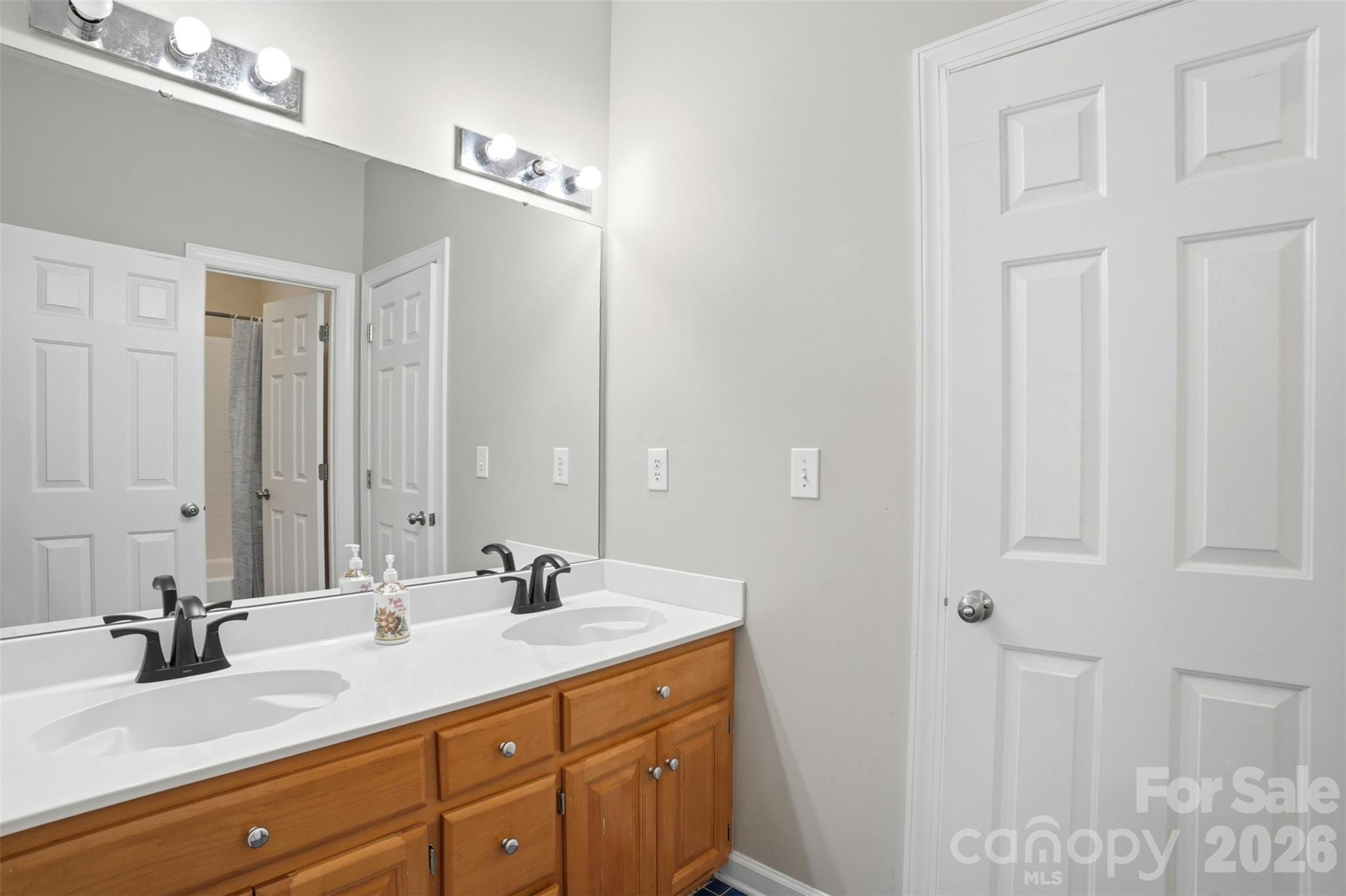 2107 Copperplate Road Charlotte, NC 28262 - Photo 25 of 27 Gallery Image 25