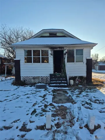 $4,000 | 452 North 24th Street, East St. Louis, IL 62205